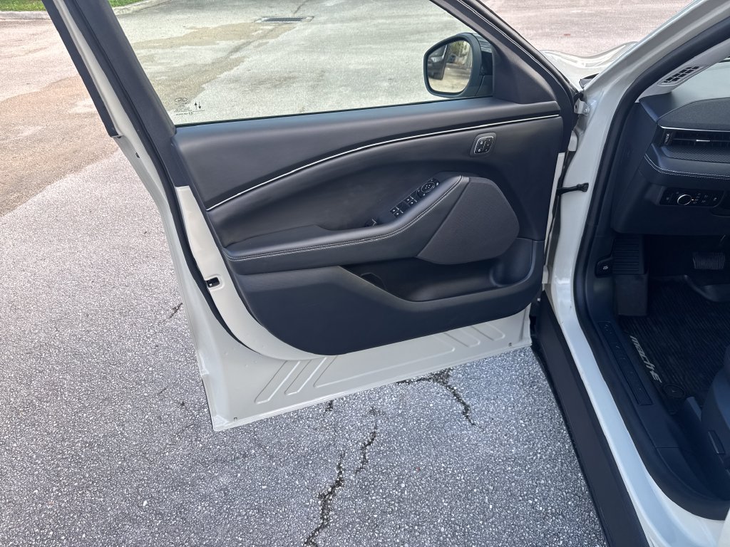 Used 2025 Ford Mustang Mach-E Select w/ Comfort Package Lite RWD image 14