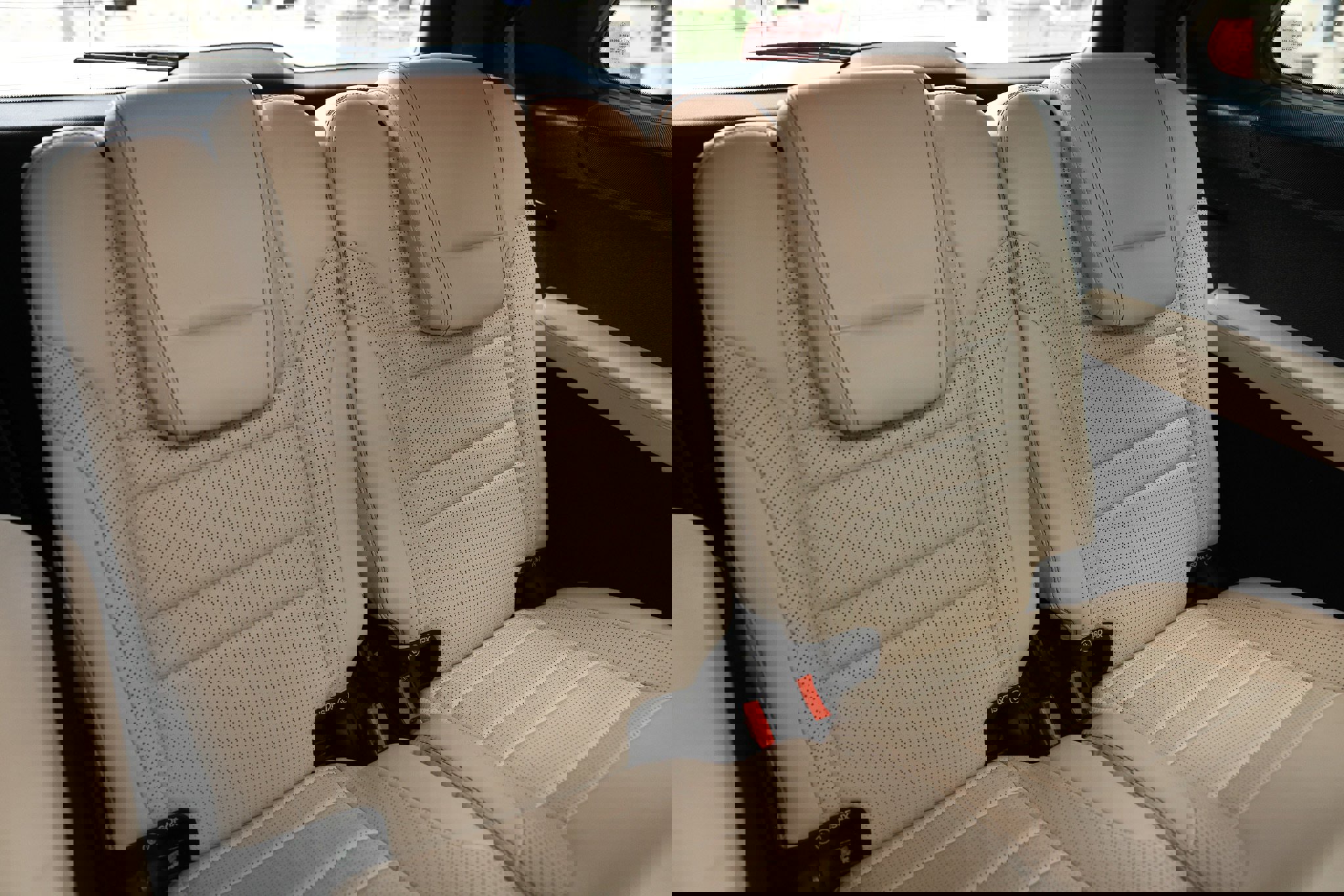 Used 2015 Mercedes-Benz GL 63 AMG 4MATIC image 31