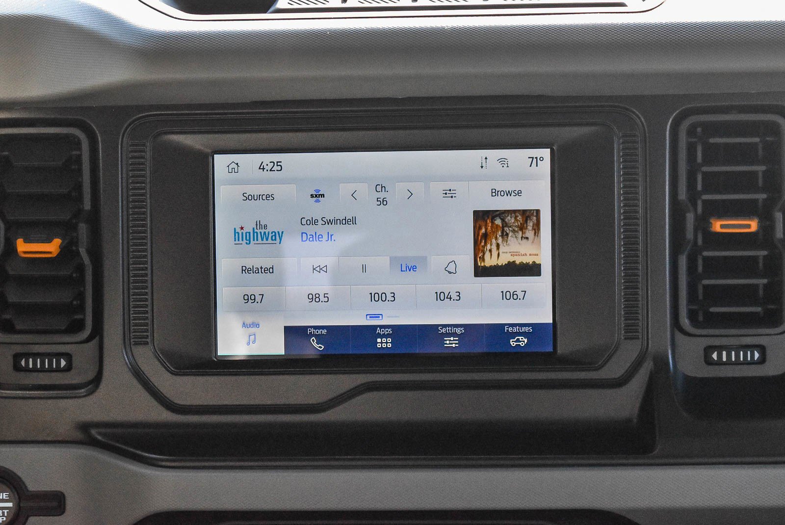 Used 2022 Ford Bronco Badlands image 14