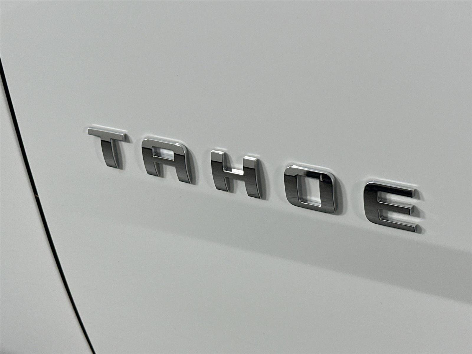 Used 2020 Chevrolet Tahoe LT w/ Luxury Package RWD image 15