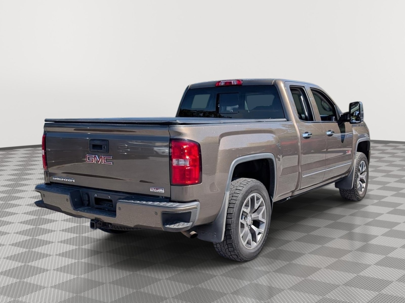 Used 2015 GMC Sierra 1500 SLT w/ All-Terrain Package AWD/4WD image 5