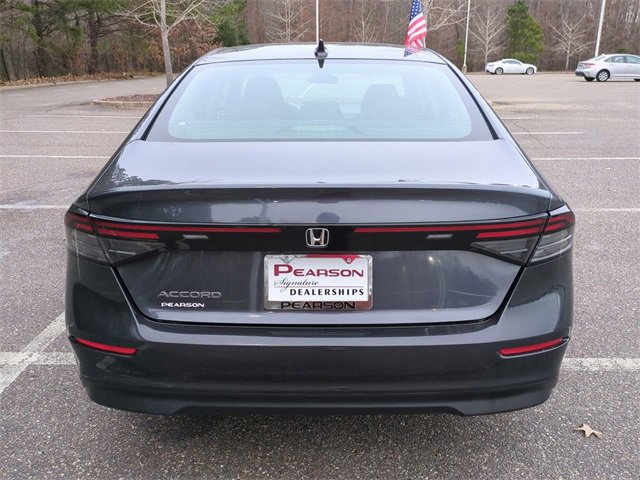 Used 2023 Honda Accord EX image 5