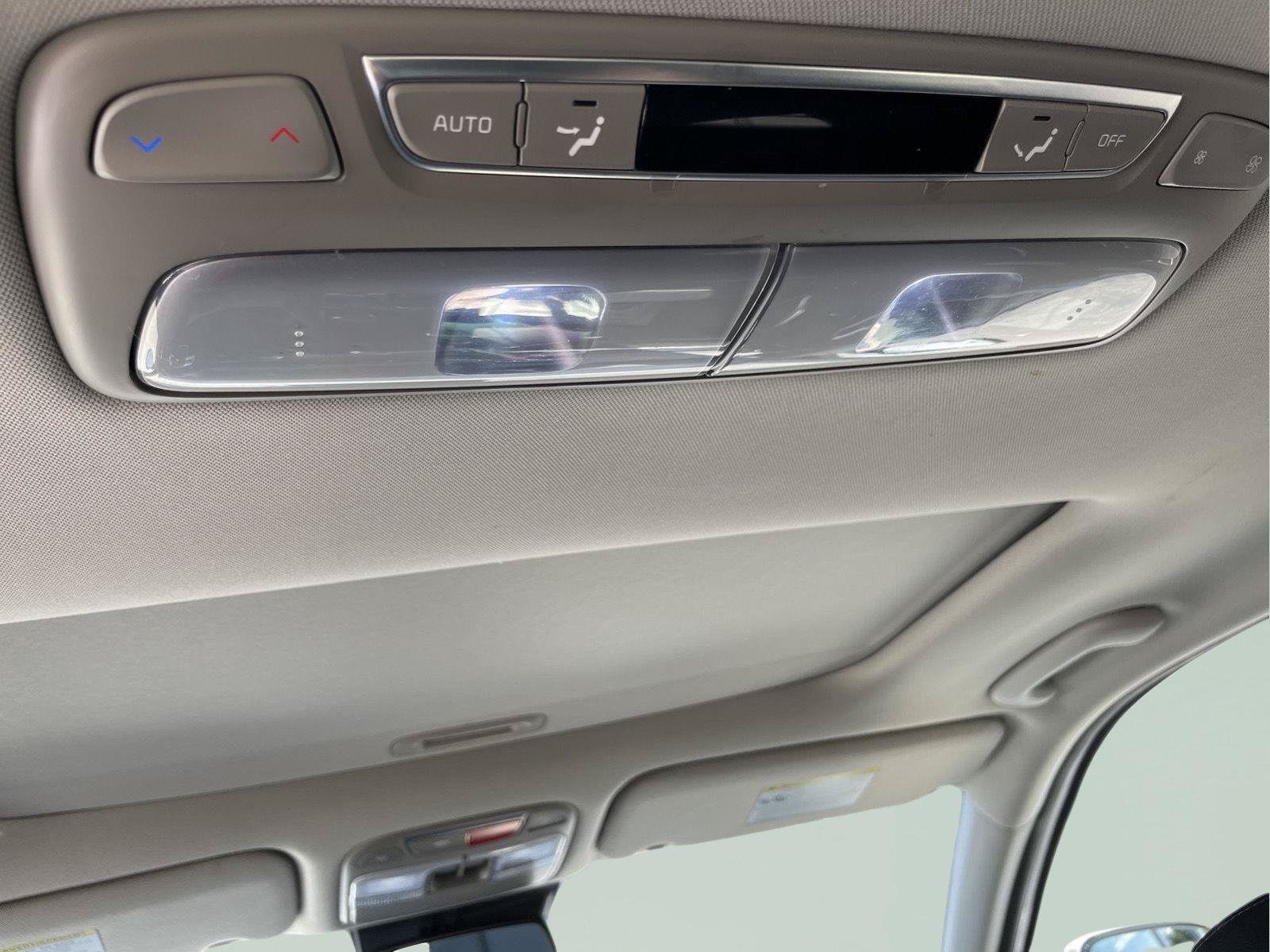 Used 2024 Kia Telluride SX AWD/4WD image 19