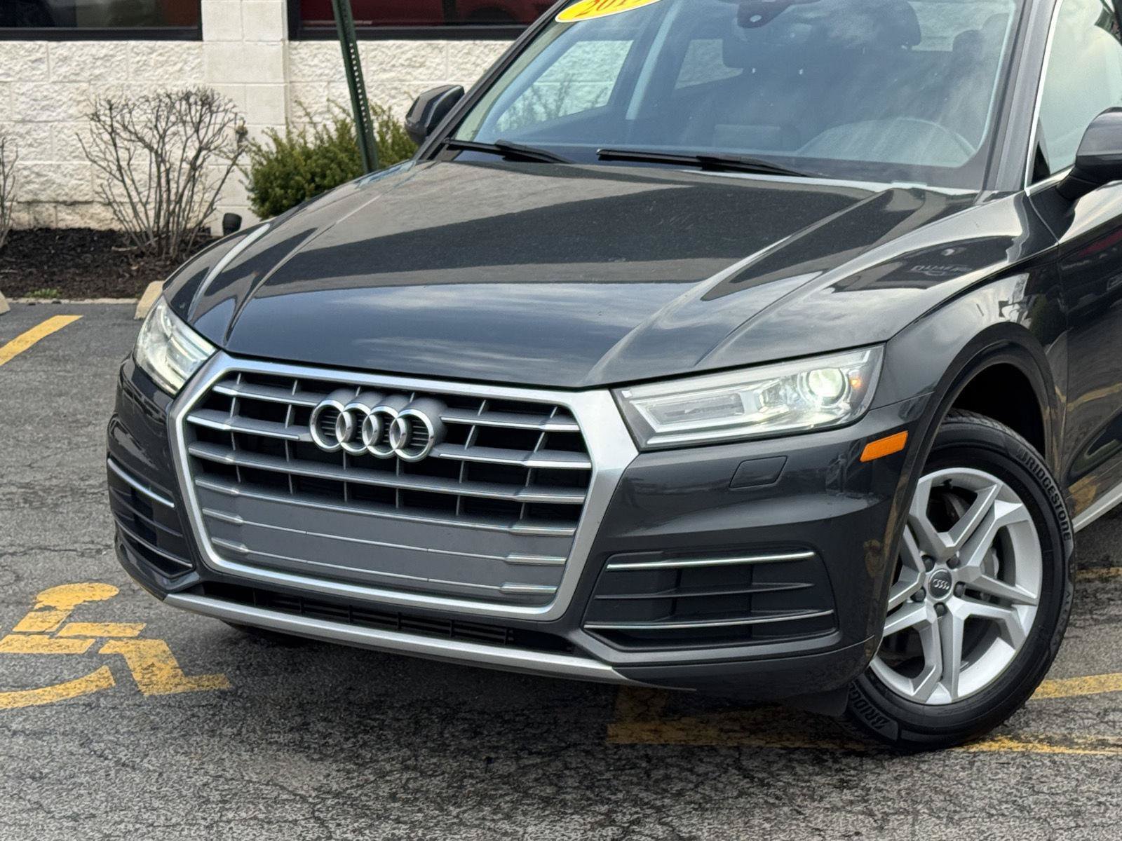 Used 2019 Audi Q5 2.0T Premium w/ Convenience Package AWD/4WD image 3