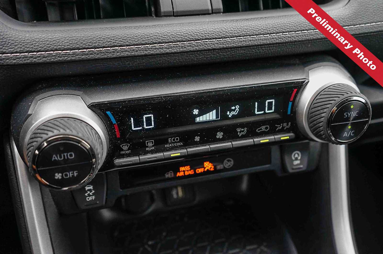 Used 2024 Toyota RAV4 XLE FWD image 19