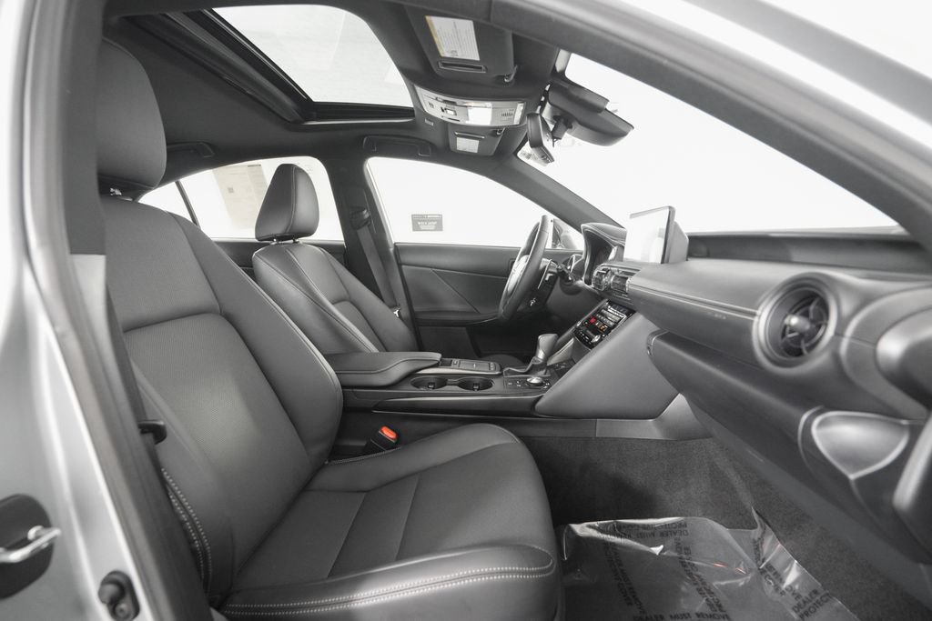 Certified 2025 Lexus IS 300 w/ Comfort Package RWD image 19