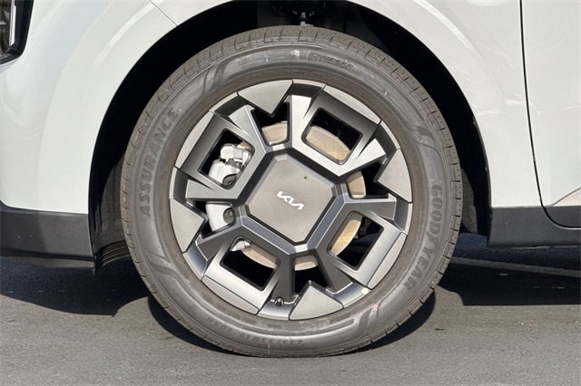 New 2026 Kia Carnival EX image 36