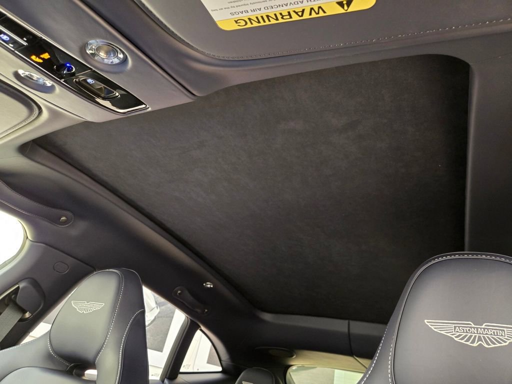 Used 2025 Aston Martin DBX 707 image 18