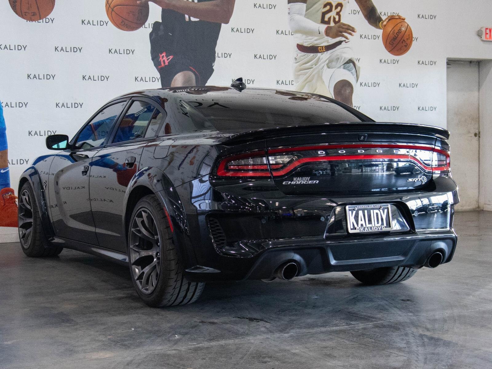 Used 2020 Dodge Charger SRT Hellcat w/ Navigation & Travel Group image 23