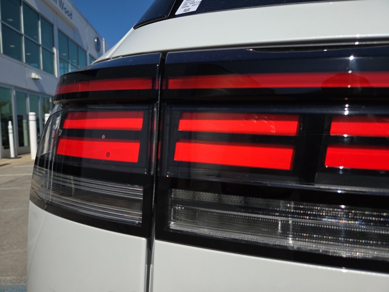 New 2027 Volkswagen Atlas SE AWD/4WD image 6