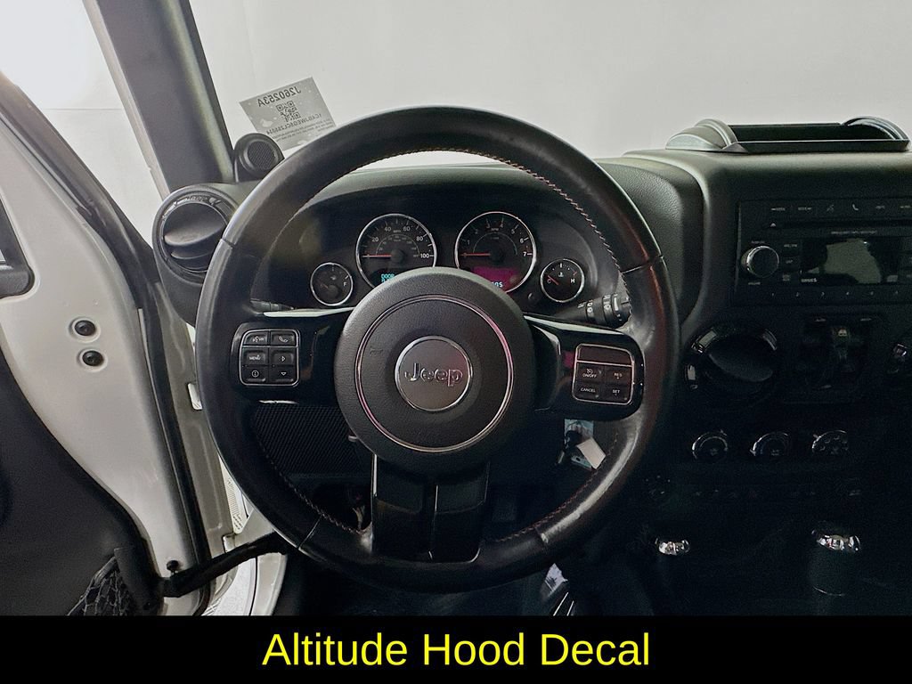 Used 2012 Jeep Wrangler Unlimited Sahara AWD/4WD image 15