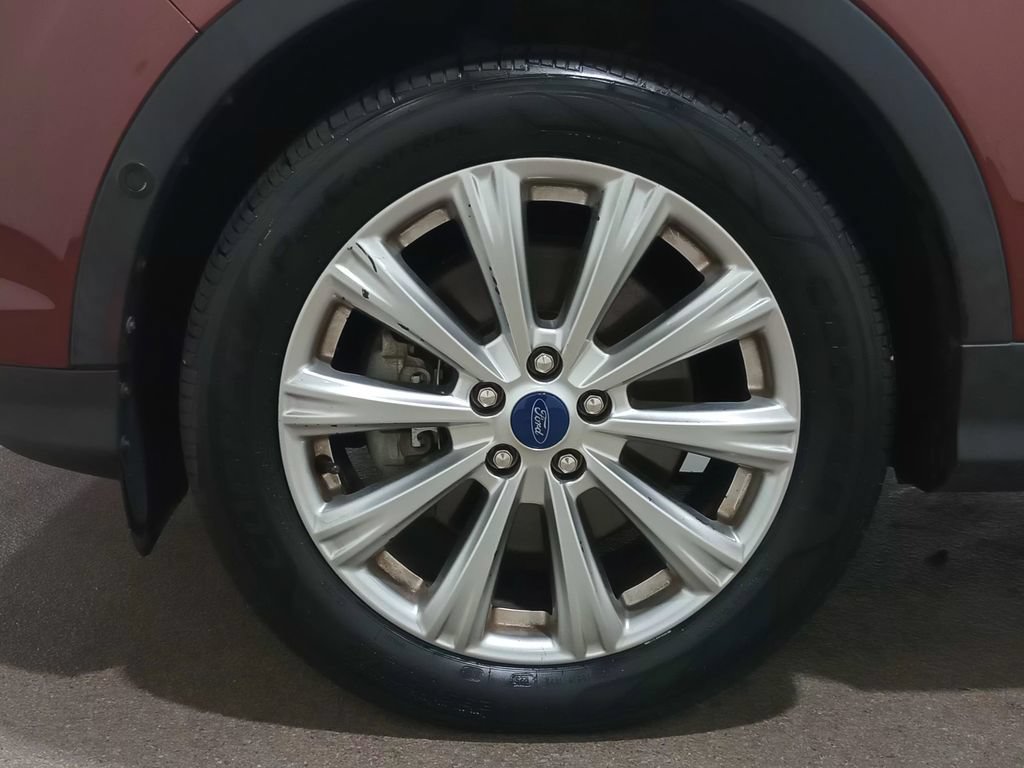 Certified 2018 Ford Escape Titanium w/ Ford Safe & Smart Package AWD/4WD image 11