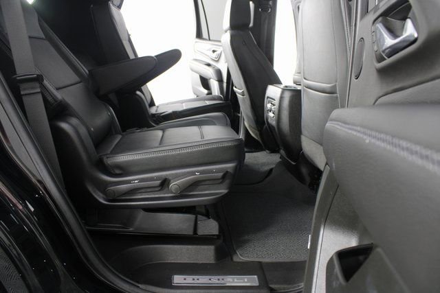Used 2023 GMC Yukon Denali image 25