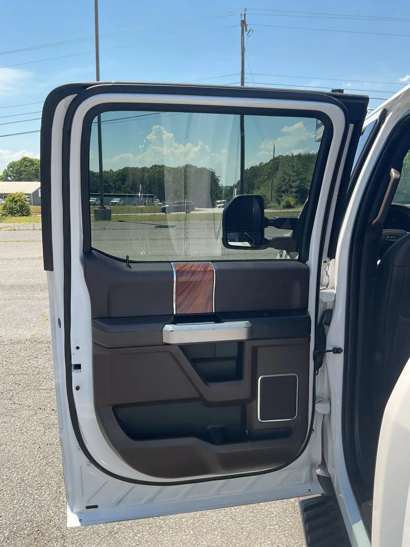 Used 2015 Ford F150 King Ranch w/ FX4 Off-Road Package AWD/4WD image 47