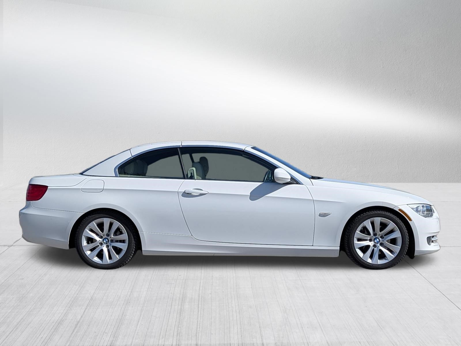 Used 2011 BMW 328i Convertible RWD image 8