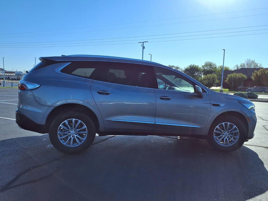 Used 2023 Buick Enclave Essence FWD image 35