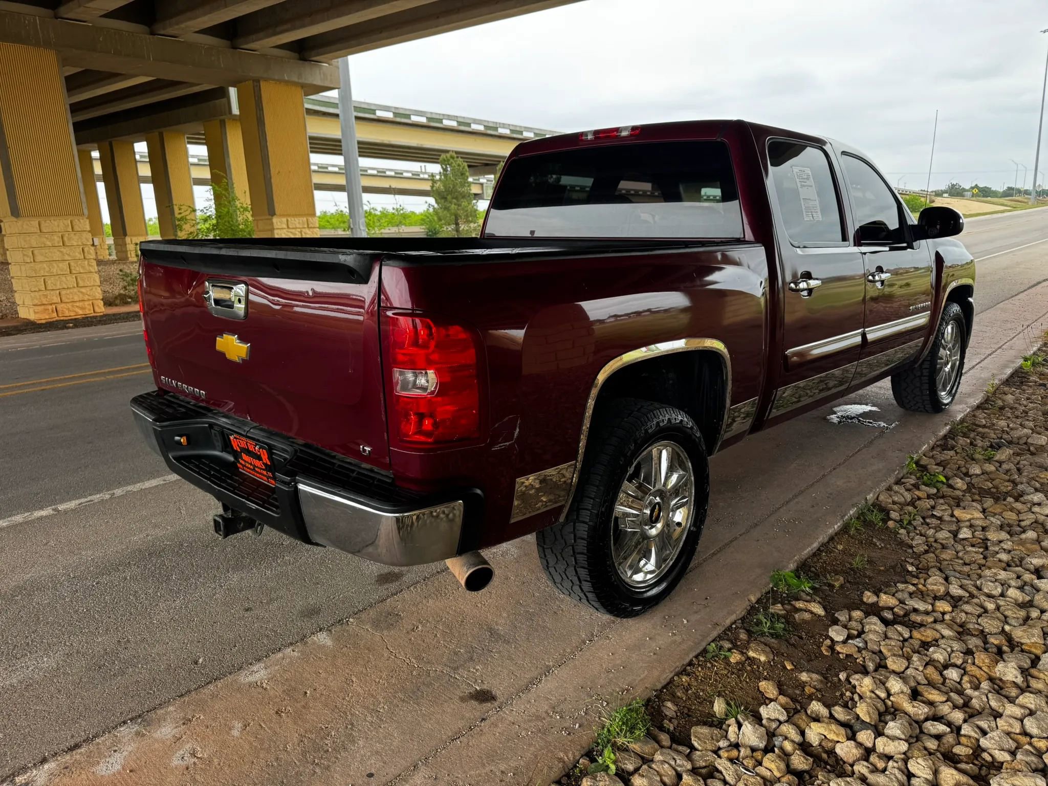 Used 2013 Chevrolet Silverado 1500 LT image 3