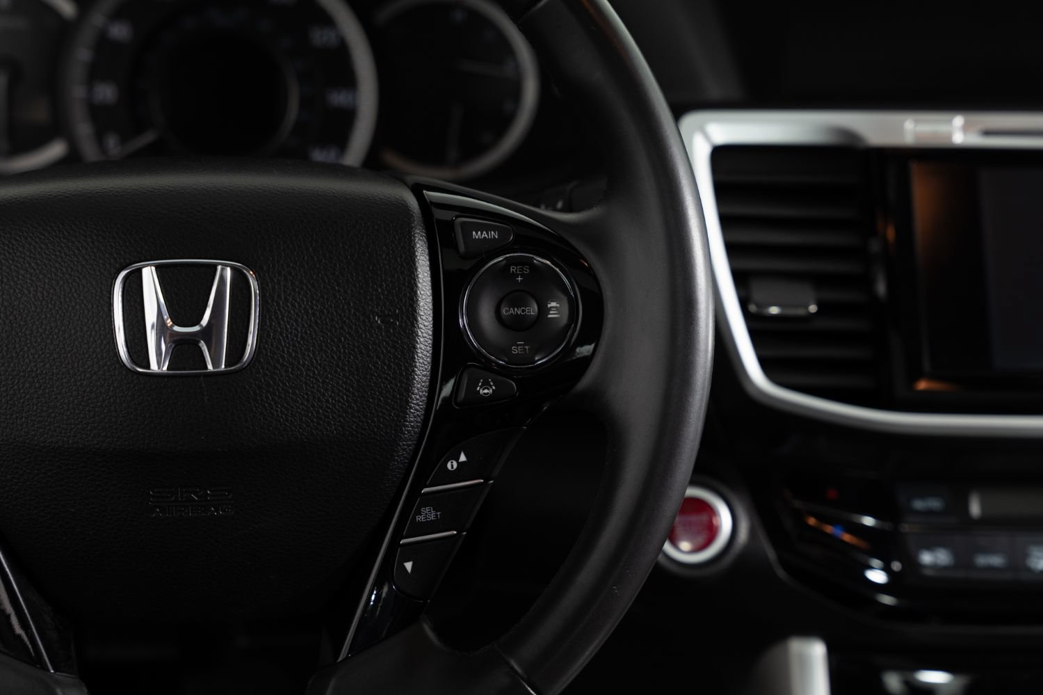 Used 2017 Honda Accord EX-L image 31