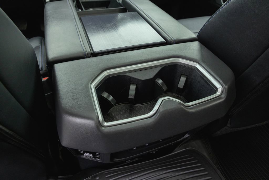 Used 2023 Toyota Tundra Platinum AWD/4WD image 30