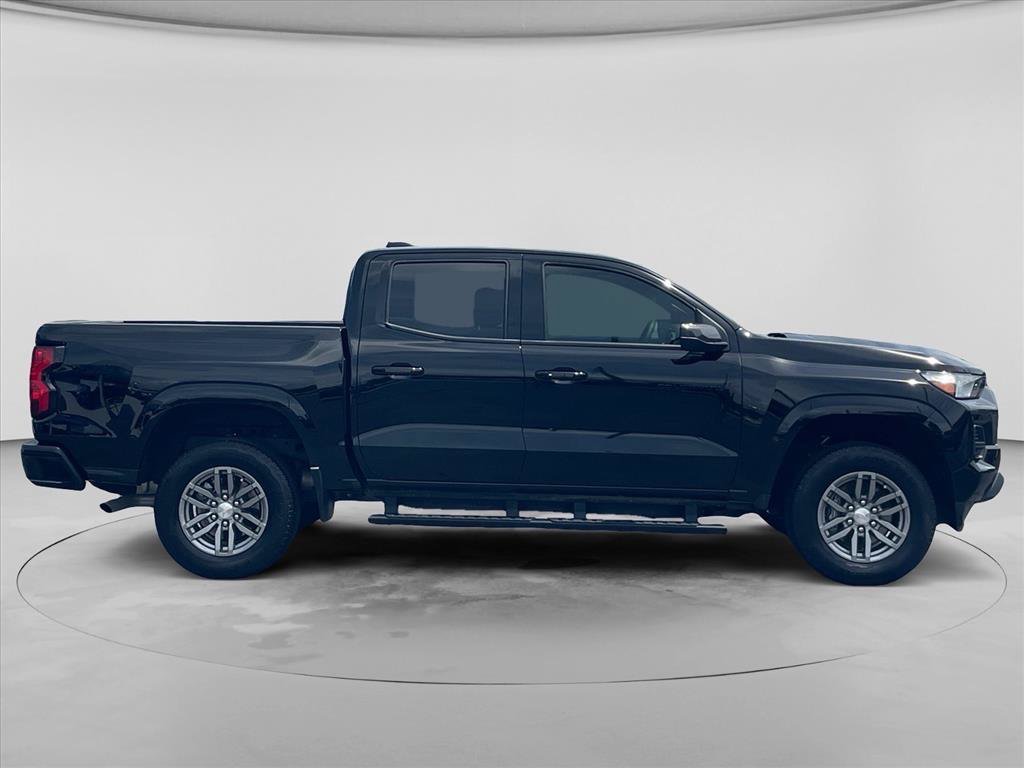 Used 2025 Chevrolet Colorado LT RWD image 9