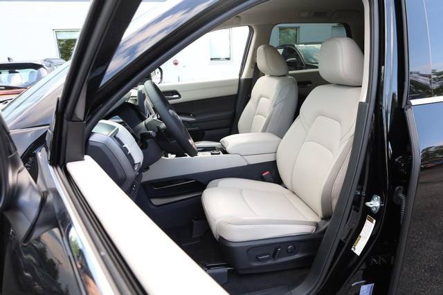 New 2026 Nissan Pathfinder SL AWD/4WD image 10