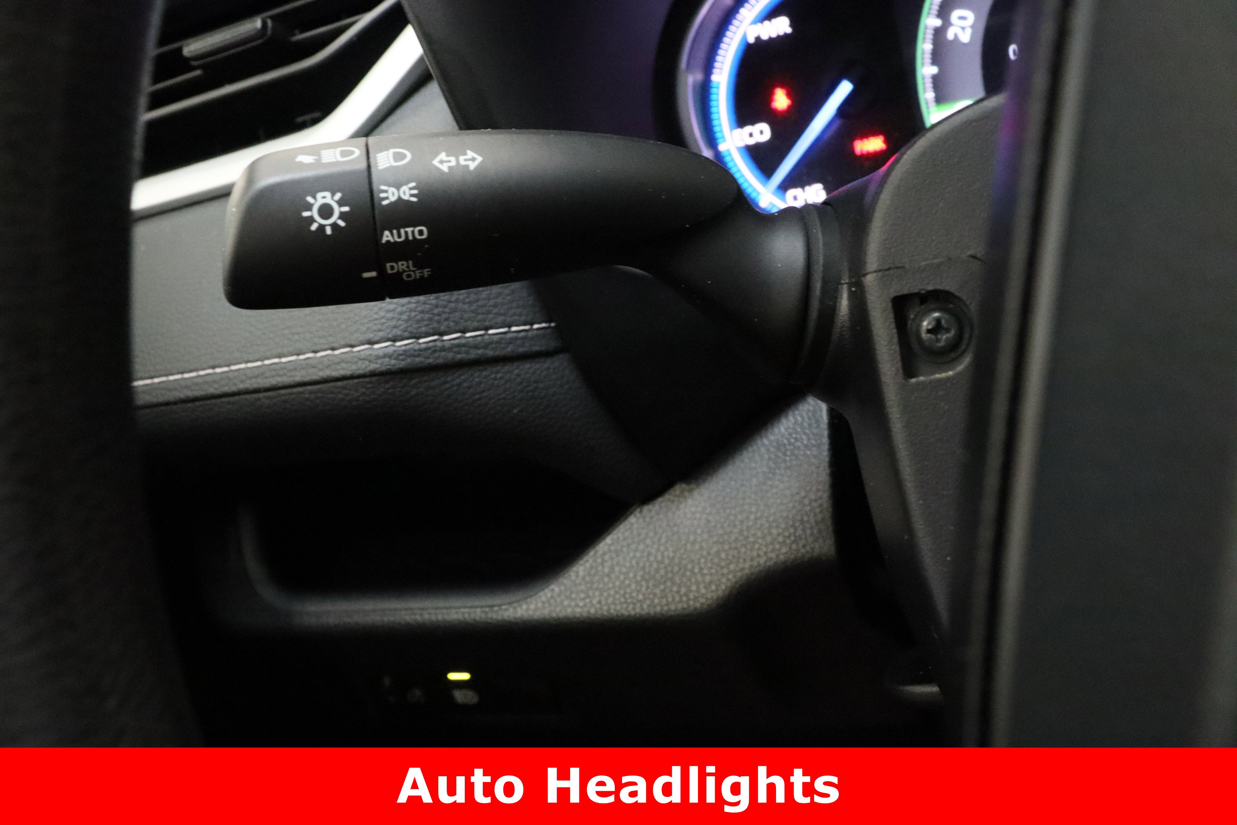 Certified 2025 Toyota RAV4 XLE image 25