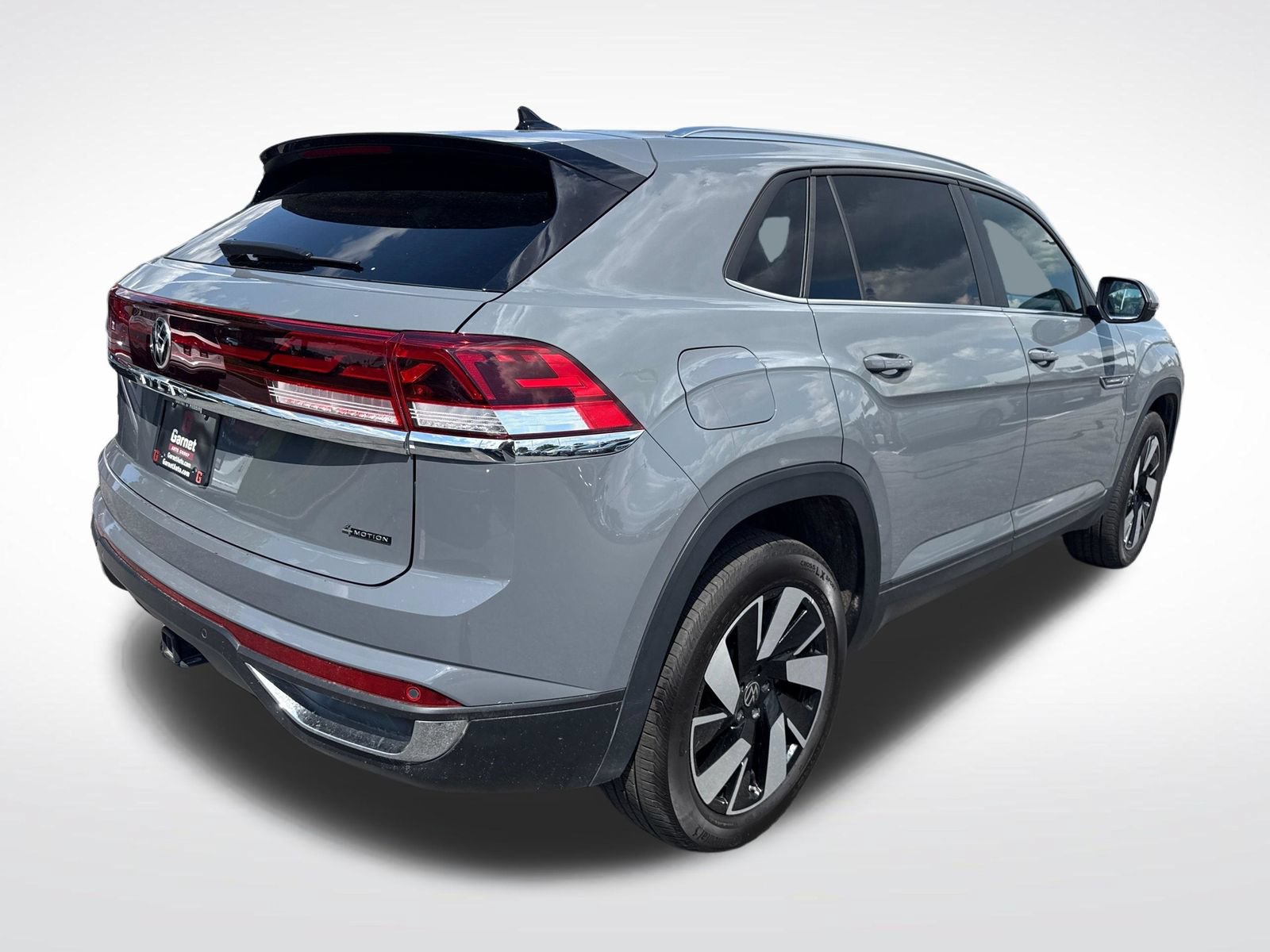 Certified 2025 Volkswagen Atlas Cross Sport SE AWD/4WD image 5