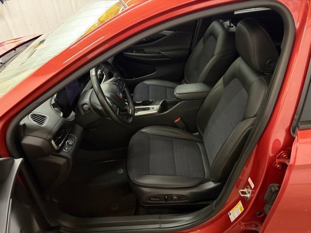 Used 2024 Buick Envista Preferred w/ Convenience I Package FWD image 27