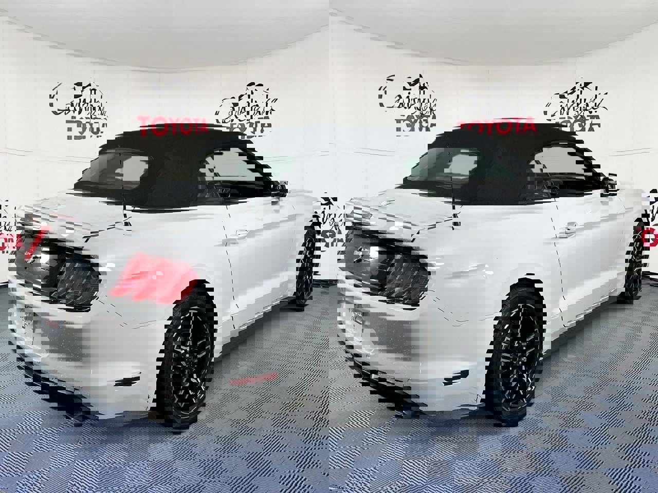 Used 2022 Ford Mustang Premium image 8