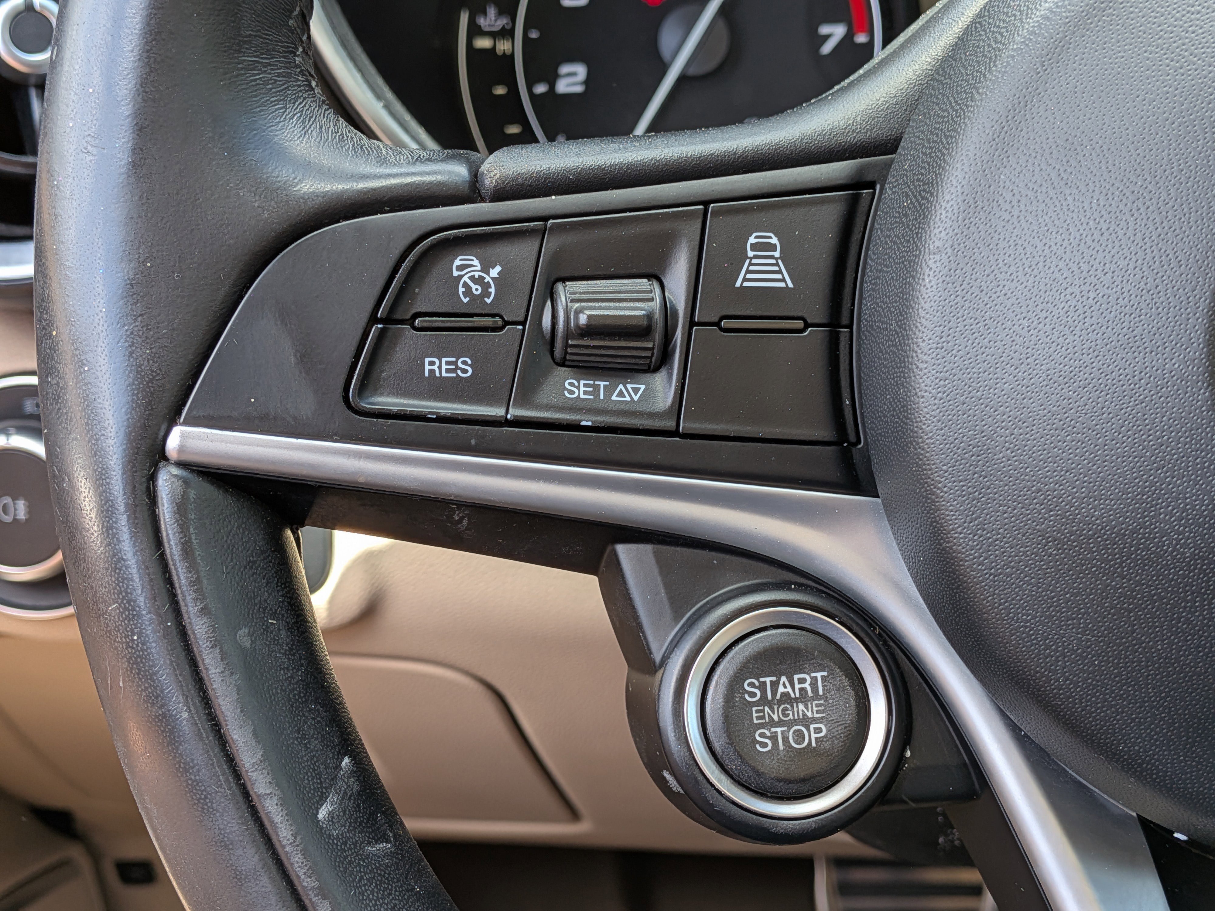 Used 2018 Alfa Romeo Giulia Ti w/ Quick Order Package 22X Lusso image 23