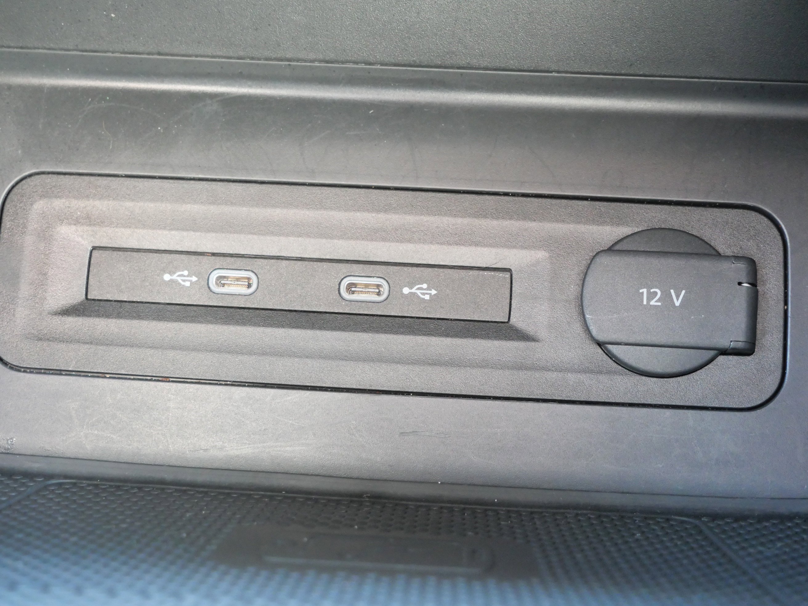 Used 2023 Volkswagen Atlas Cross Sport SEL R-Line image 29