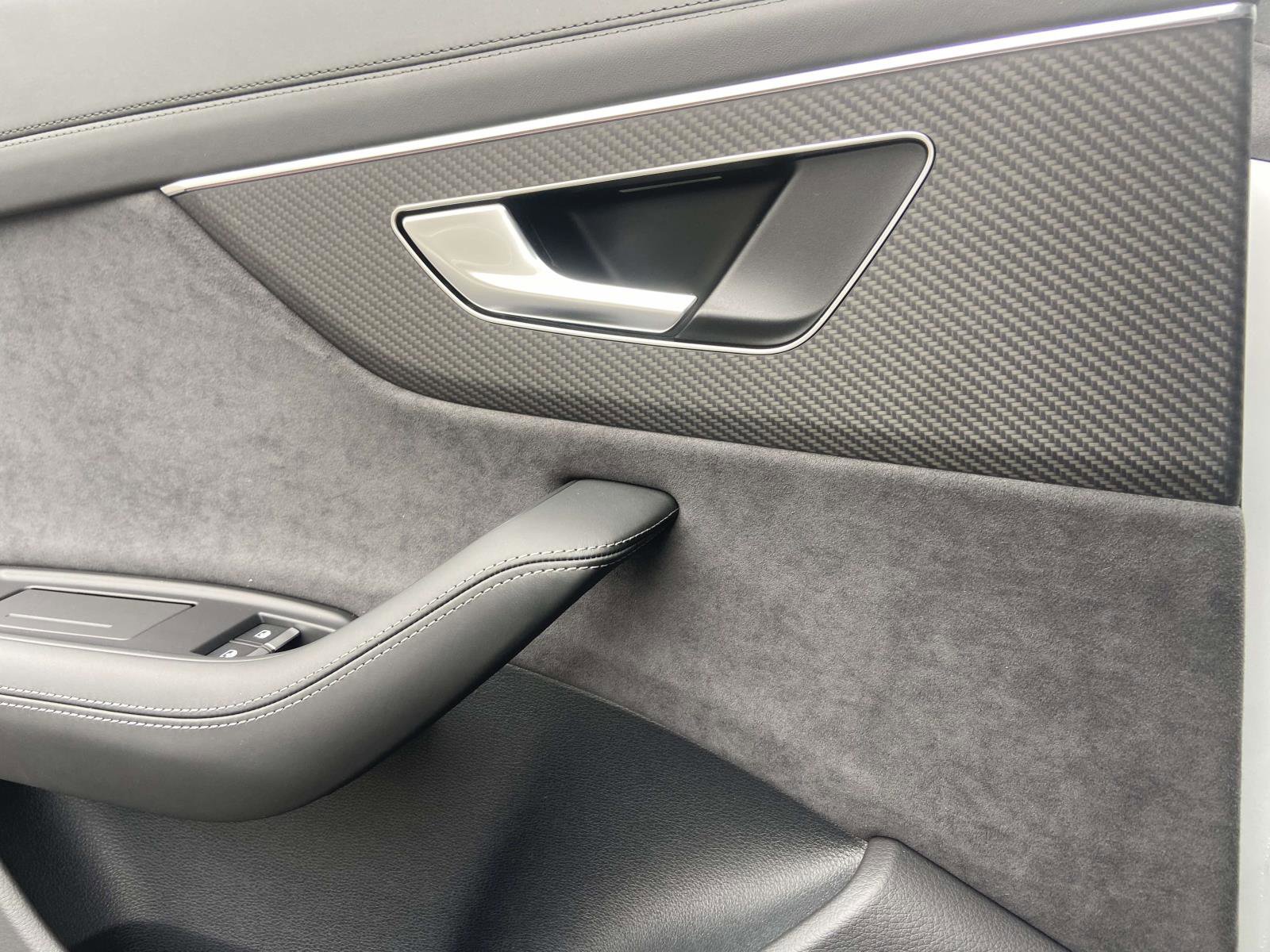 New 2026 Audi SQ8 Prestige image 16