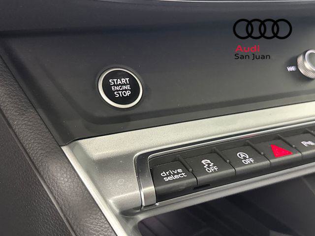 Certified 2025 Audi Q3 2.0T Premium w/ Convenience Package AWD/4WD image 36