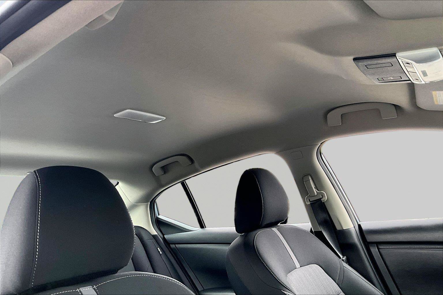 Used 2025 Nissan Sentra SV w/ All-Weather Package FWD image 27