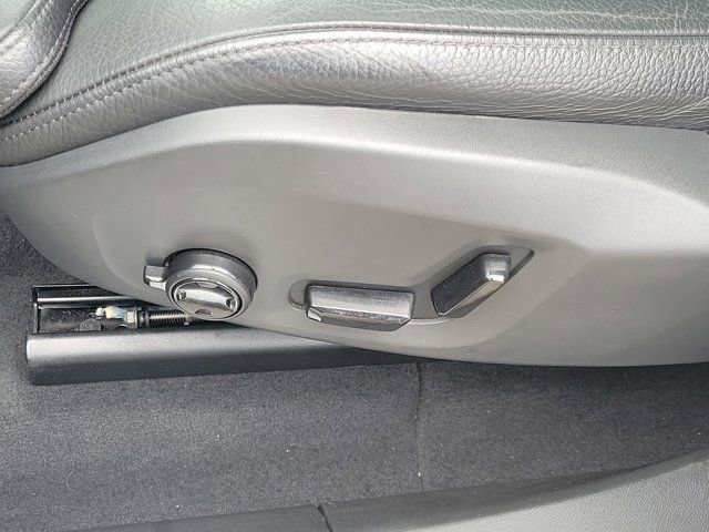 Used 2019 Volvo XC60 T6 Momentum w/ Multimedia Package image 22