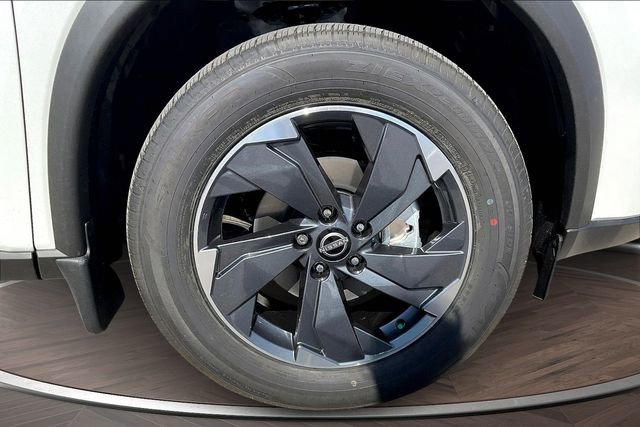 New 2026 Nissan Rogue SV w/ Cold Weather Package image 10