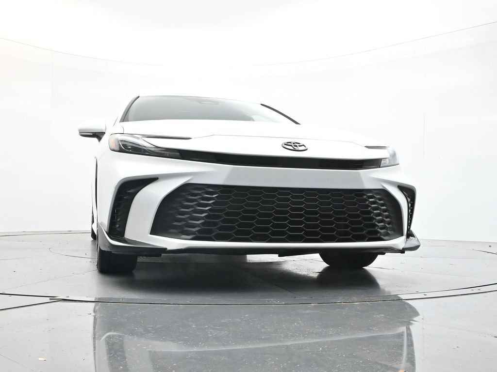 Used 2025 Toyota Camry SE FWD image 33