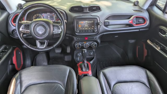 Used 2016 Jeep Renegade Trailhawk w/ Premium Trailhawk Package AWD/4WD image 23