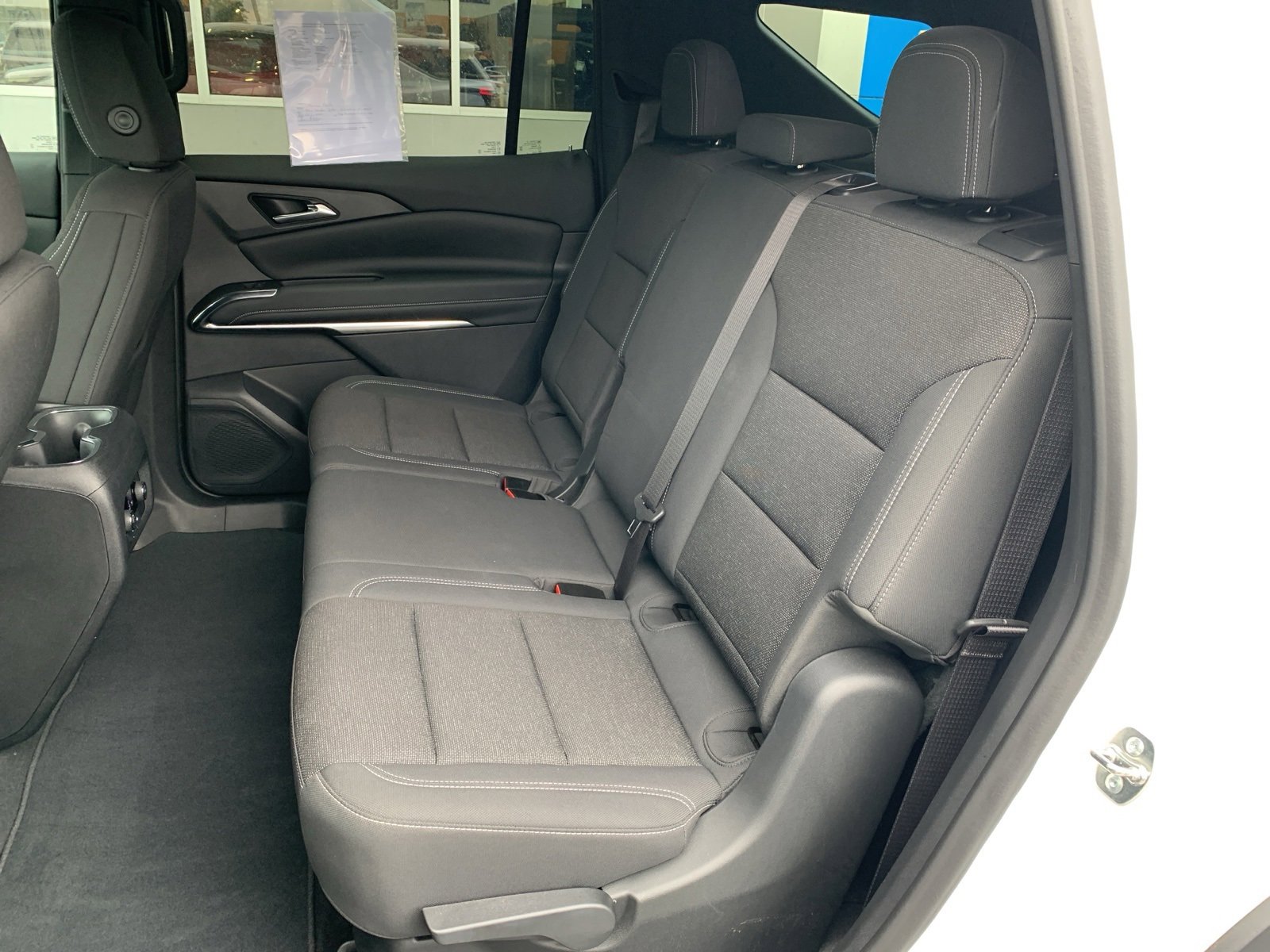 Used 2024 Chevrolet Traverse LT image 17