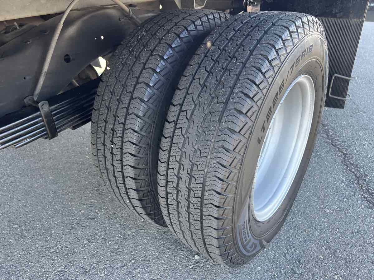 Used 2015 Chevrolet Express 3500 image 10