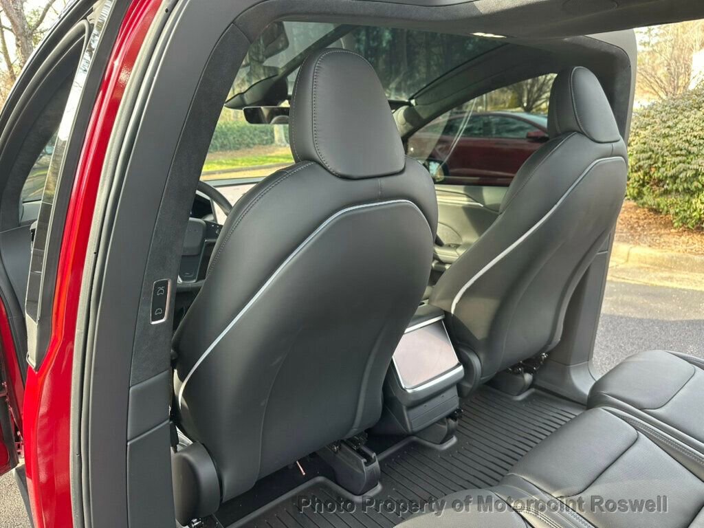Used 2025 Tesla Model X image 24