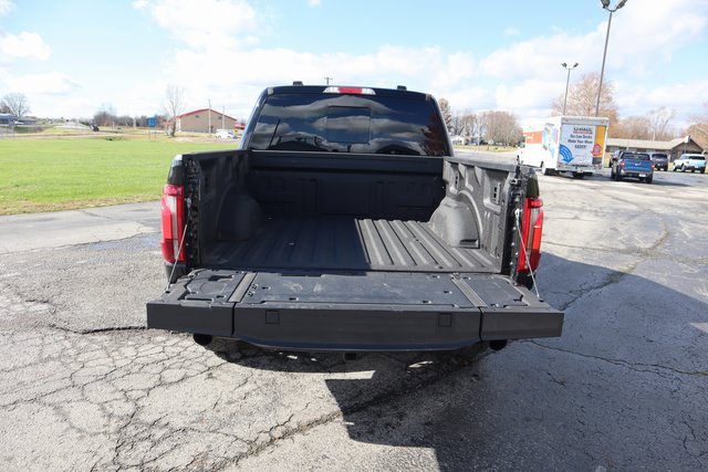 Used 2025 Ford F150 Lariat w/ Equipment Group 502A High image 28