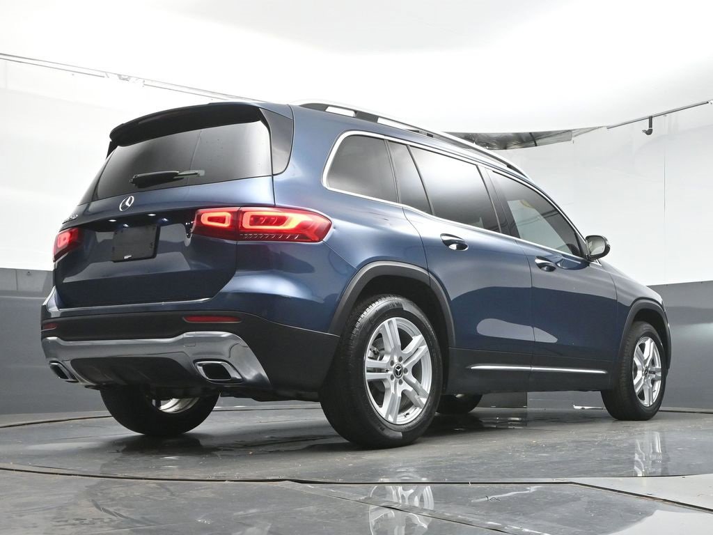 Used 2021 Mercedes-Benz GLB 250 w/ Premium Package image 37