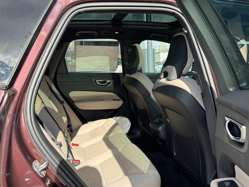 New 2026 Volvo XC60 B5 Core w/ Climate Package image 5