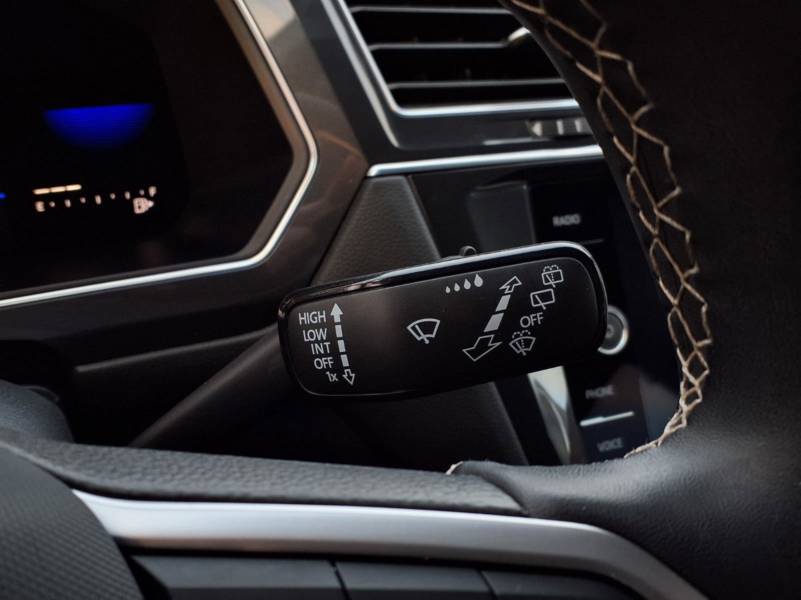 Used 2022 Volkswagen Tiguan SE image 26