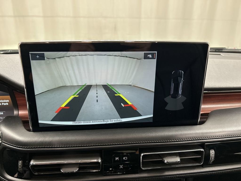 Used 2022 Lincoln Nautilus Reserve w/ Luxury Package image 15