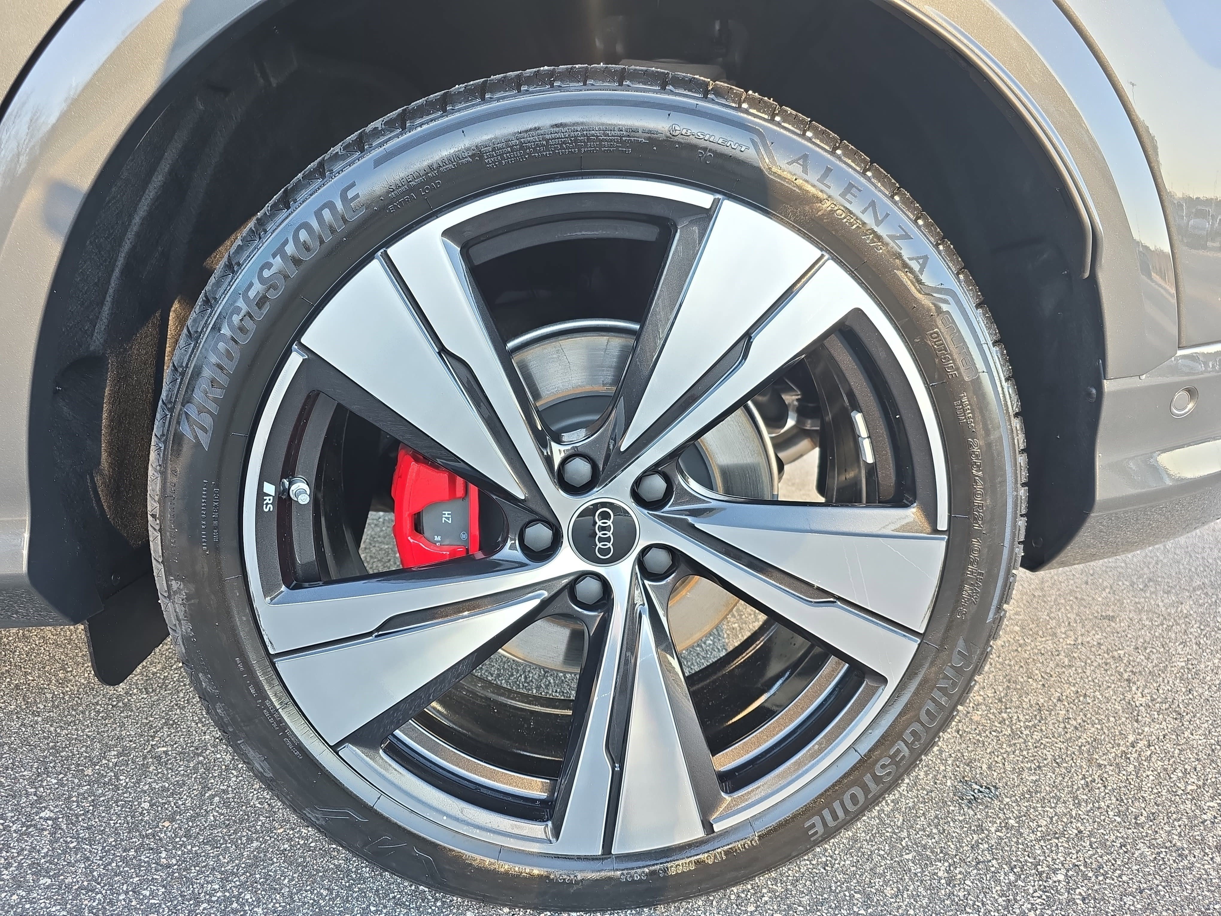 New 2025 Audi SQ5 Premium Plus image 32