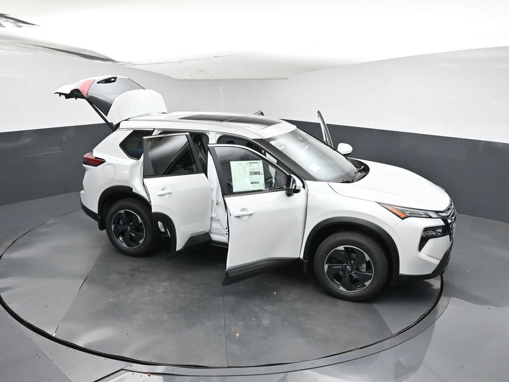 Used 2026 Nissan Rogue SV w/ SV Premium Package AWD/4WD image 30