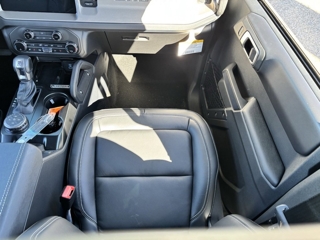 New 2025 Ford Bronco Outer Banks w/ Sasquatch Package image 20