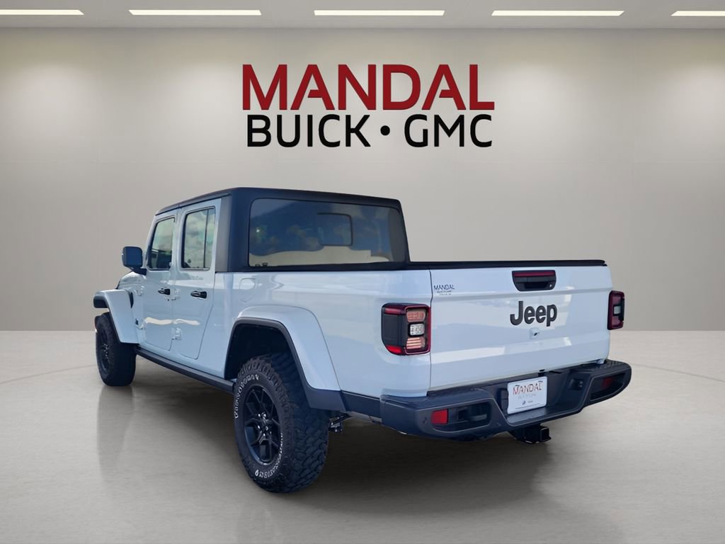 Used 2024 Jeep Gladiator Sport image 9